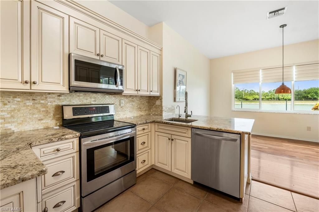 3323 Mystic River Dr, Naples, FL 34120 Photo