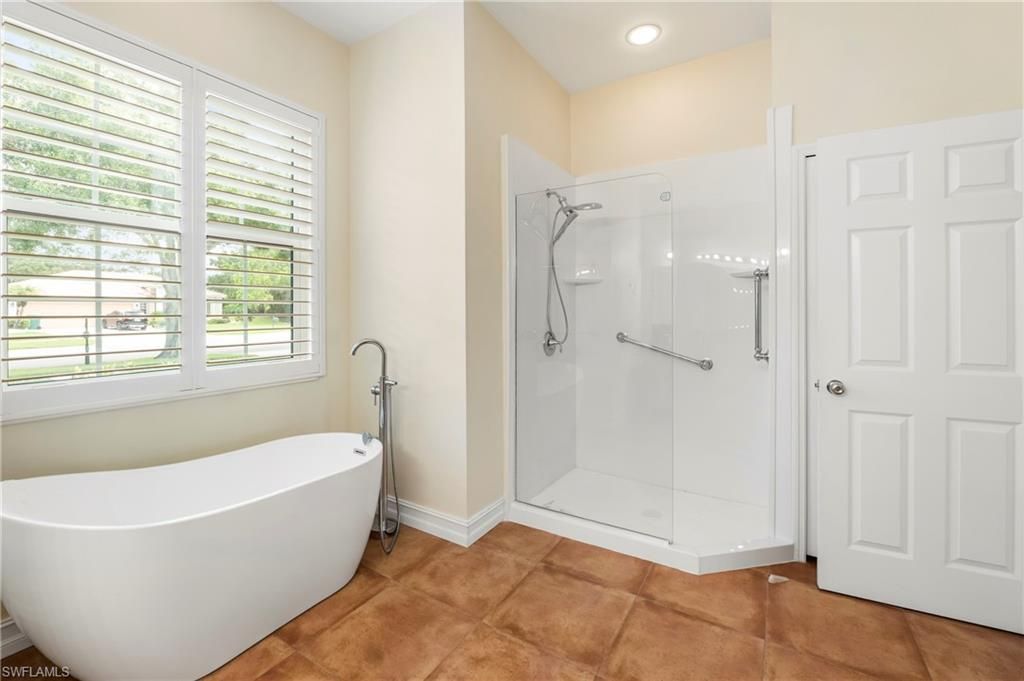 3323 Mystic River Dr, Naples, FL 34120 Photo