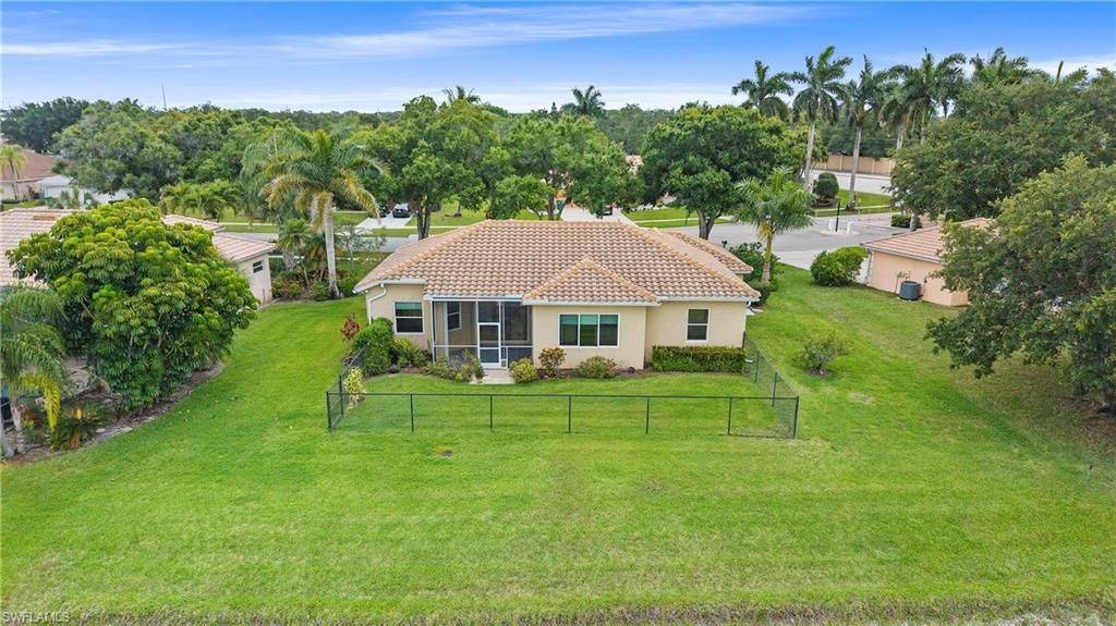 3323 Mystic River Dr, Naples, FL 34120 Photo