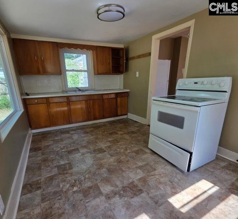 835 Denny Road Photo 6