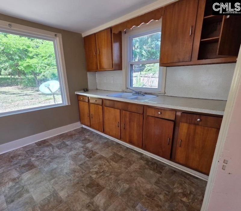 835 Denny Road Photo 7