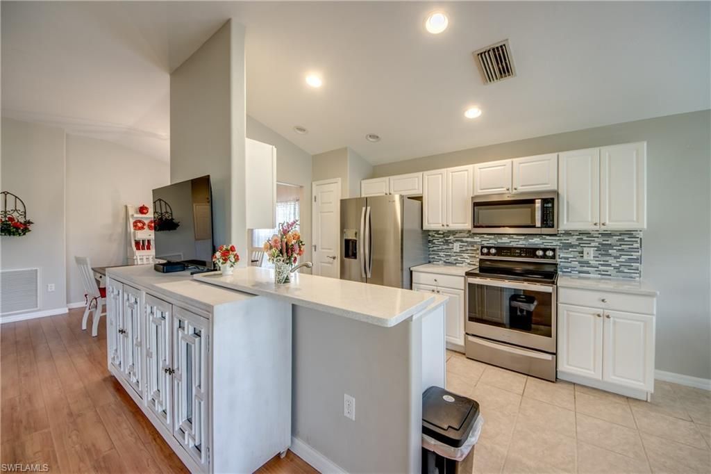 2467 Belleville Ct , Cape Coral, FL 33991 Photo