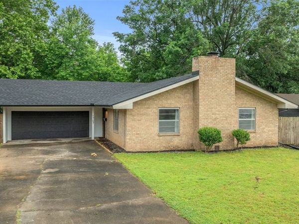 1707 Phillips Drive , Springdale, AR 72762