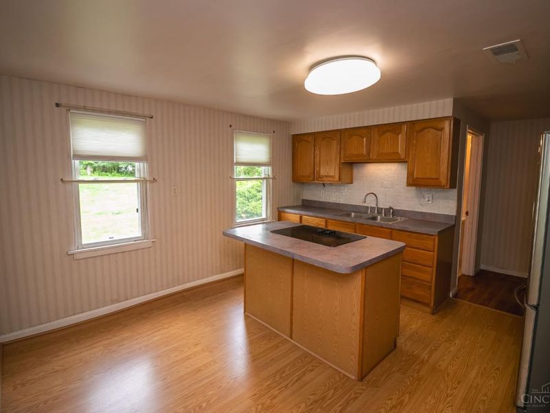 6597 Epworth Road, Loveland, OH 45140 Photo 7