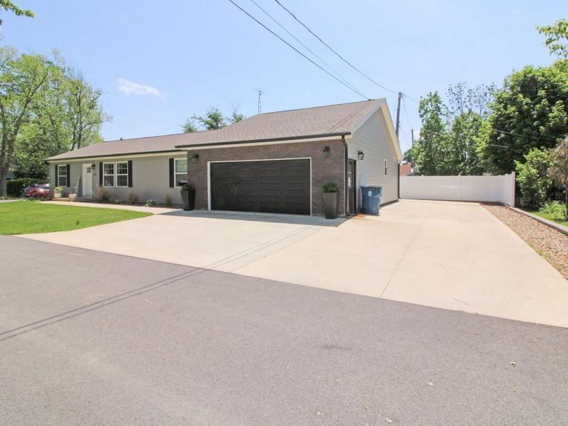 322 Wilson Avenue, Port Clinton, OH 43452 Photo 4