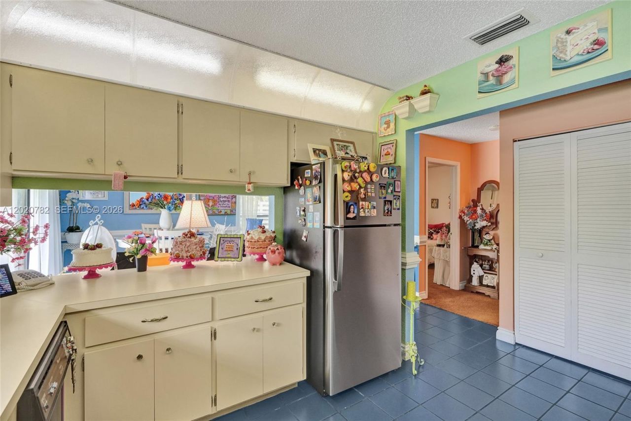 30 Cedar Rd , Hollywood, FL 33021 Photo