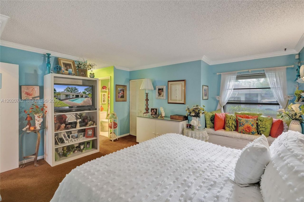 30 Cedar Rd , Hollywood, FL 33021 Photo