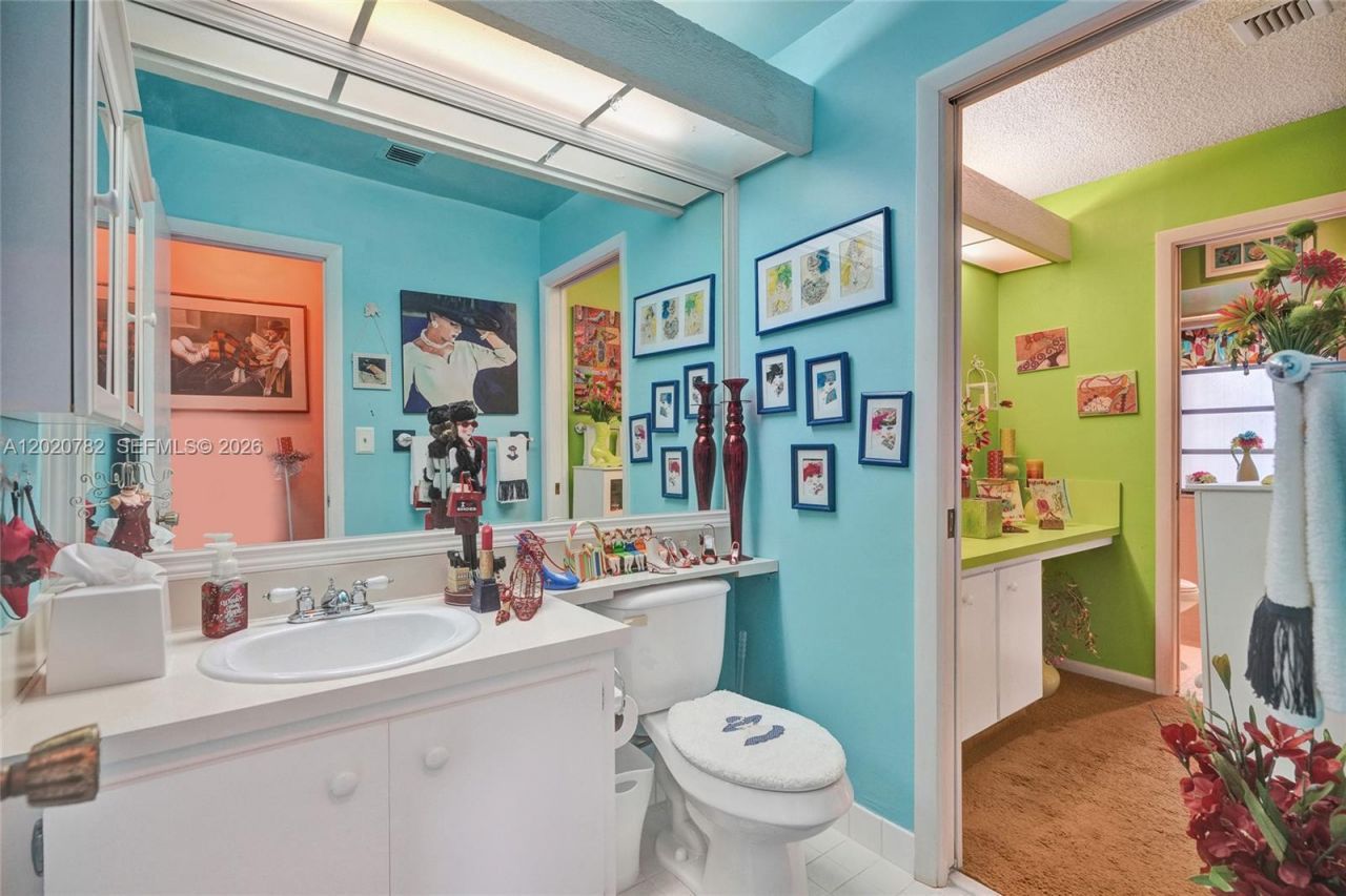 30 Cedar Rd , Hollywood, FL 33021 Photo