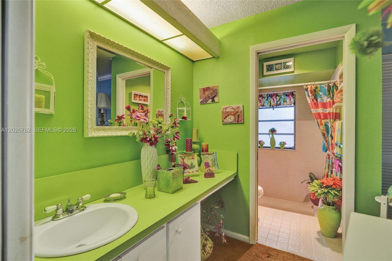 30 Cedar Rd , Hollywood, FL 33021 Photo