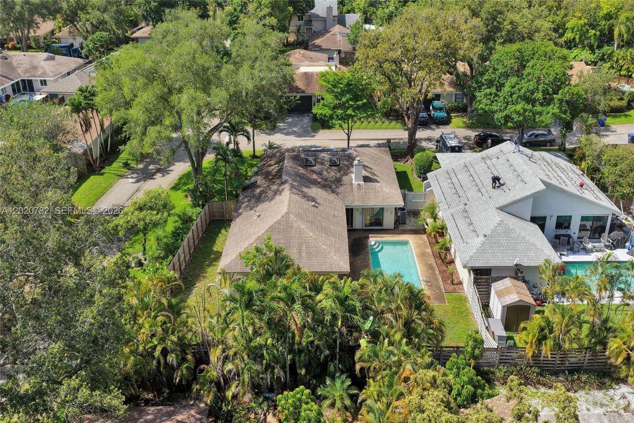 30 Cedar Rd , Hollywood, FL 33021 Photo