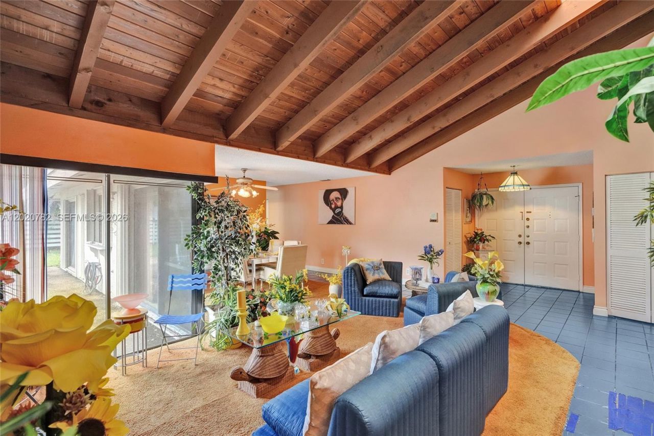 30 Cedar Rd , Hollywood, FL 33021 Photo