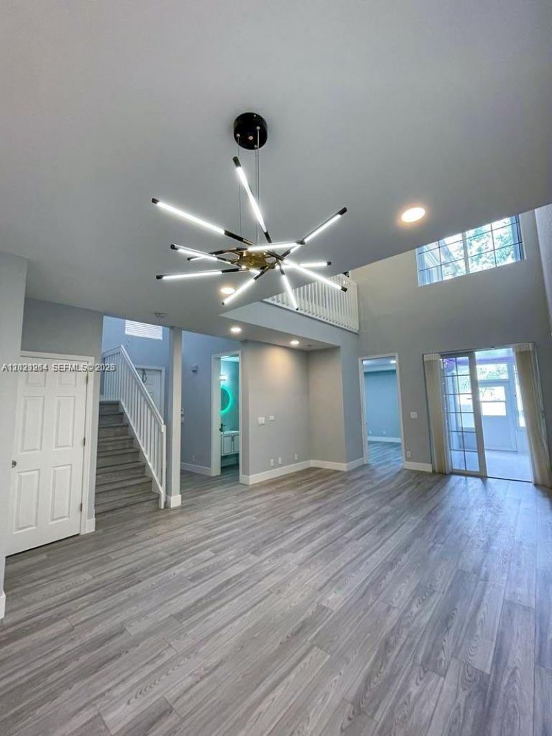 1261 Hayes St, Hollywood, FL 33019 Photo