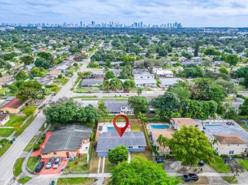 17621 NE 7th Ave , Miami, FL 33162 Photo