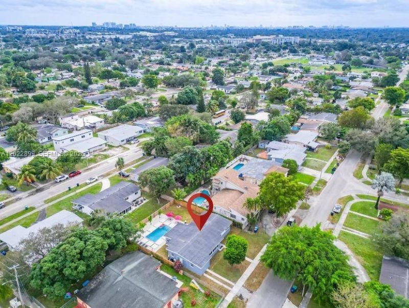 17621 NE 7th Ave , Miami, FL 33162 Photo