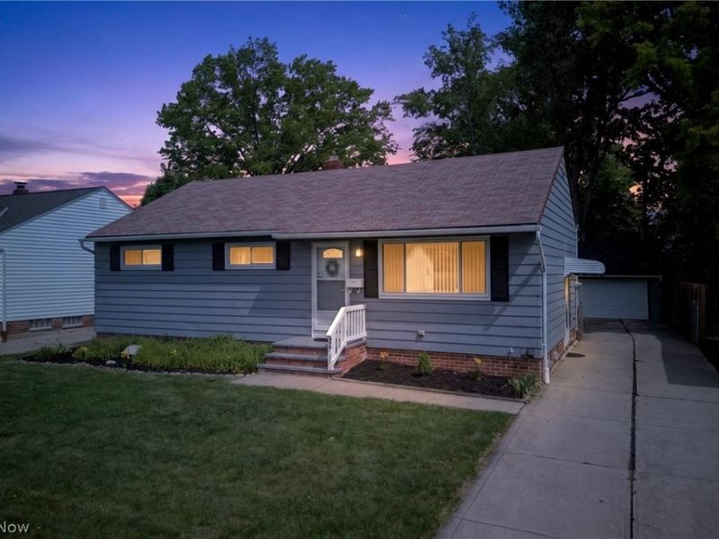 30121 Vineyard Road, Willowick, OH 44095 Photo 1