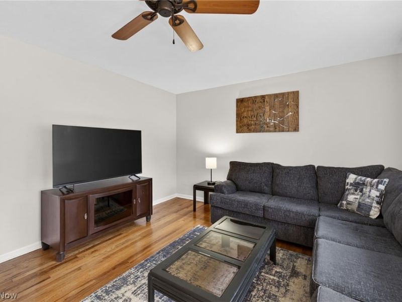30121 Vineyard Road, Willowick, OH 44095 Photo 11