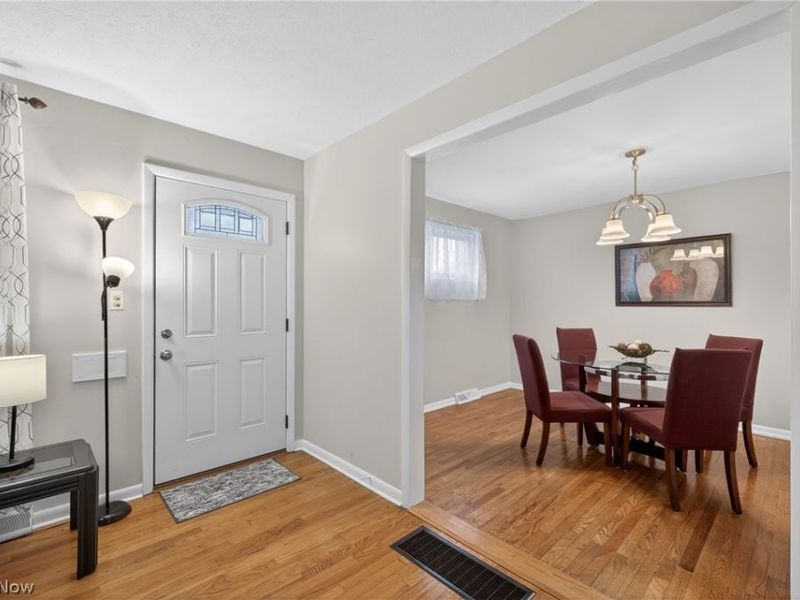 30121 Vineyard Road, Willowick, OH 44095 Photo 6