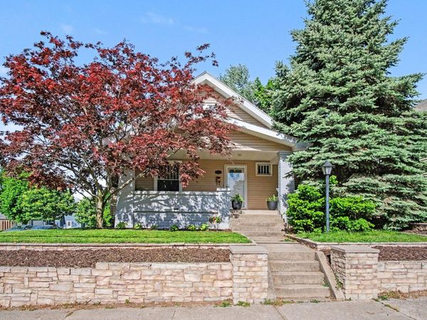 101 Arthur Avenue NE, Grand Rapids, MI 49503