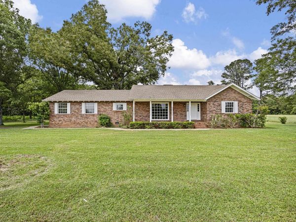 1114 W Gum Log Road , Russellville, AR 72802