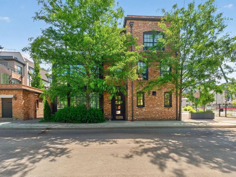 74 N 6th Street, Unit TH52, Columbus, OH 43215 Photo 2