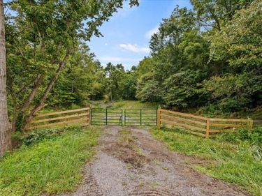 3300 Mary Ingles Highway, Maysville, KY 41056
