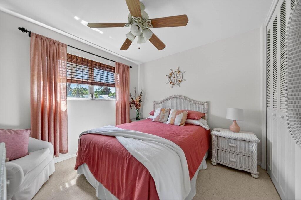 262 SE Monterey Avenue, Stuart, FL 34996 Photo