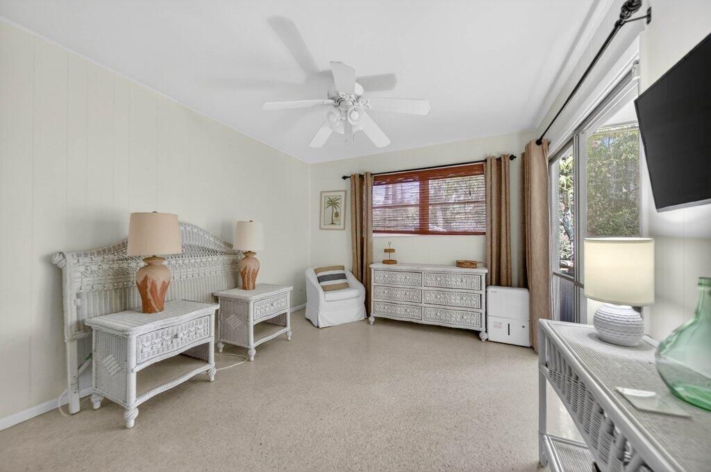 262 SE Monterey Avenue, Stuart, FL 34996 Photo