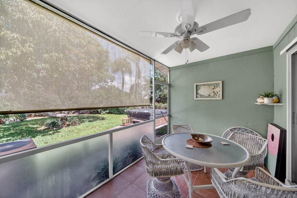 262 SE Monterey Avenue, Stuart, FL 34996 Photo