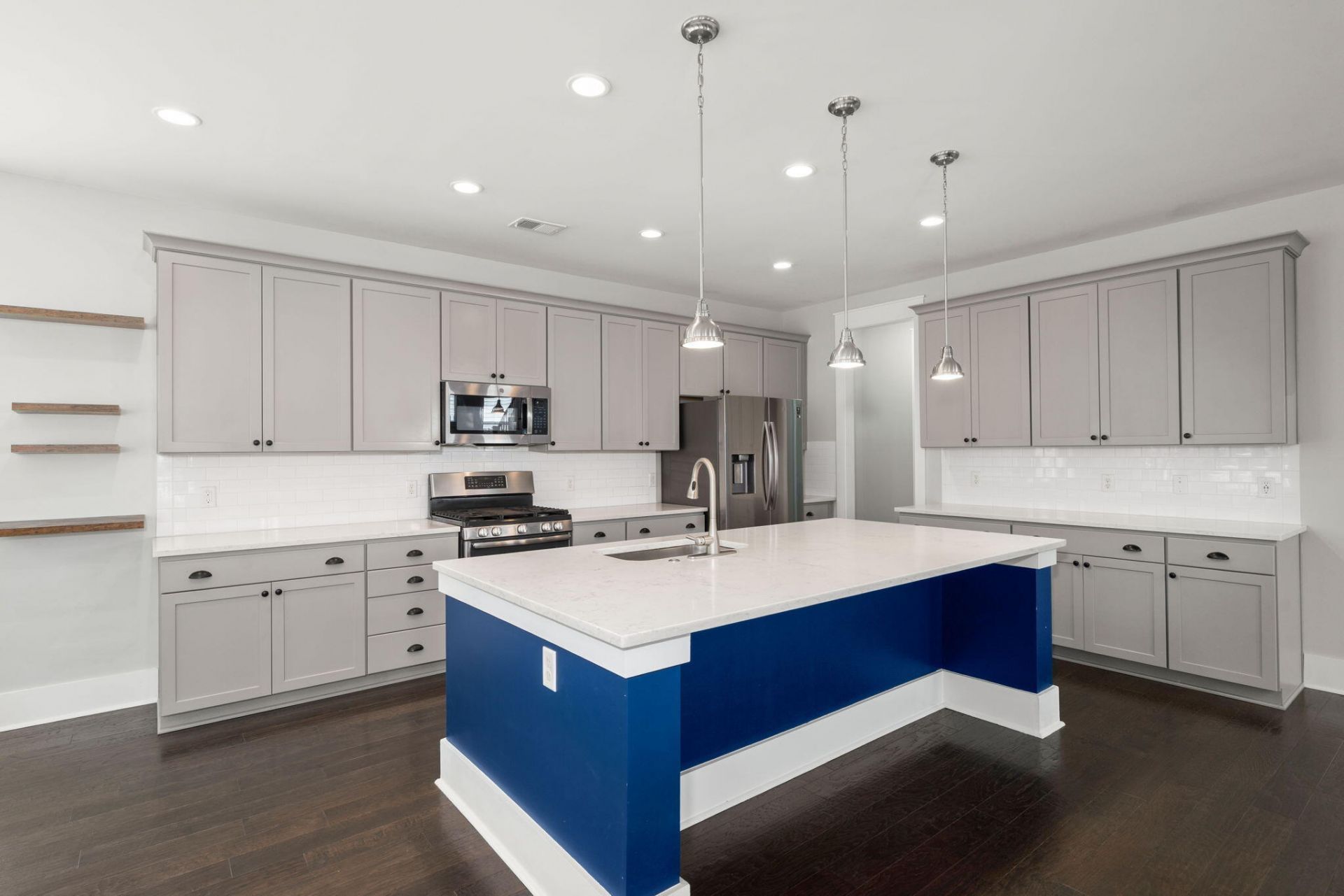 214 Warbler Way Photo 32