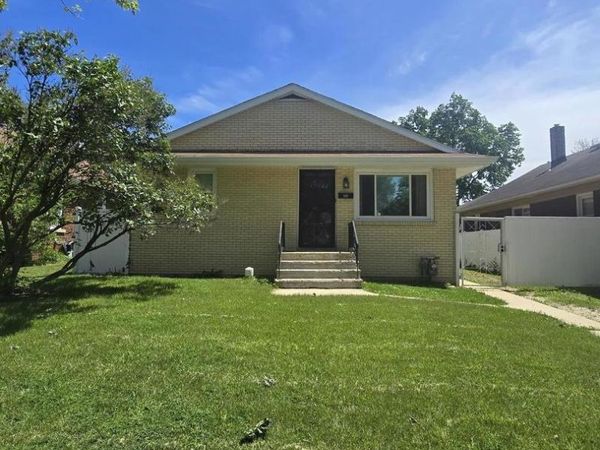 908 Oakland Avenue , Joliet, IL 60435