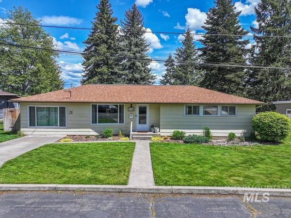 526 N Grant Street, Moscow, ID 83843
