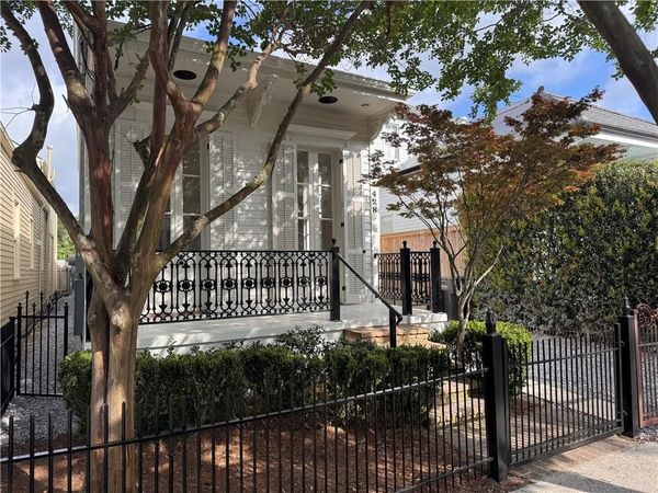 428 CALHOUN Street, New Orleans, LA 70118
