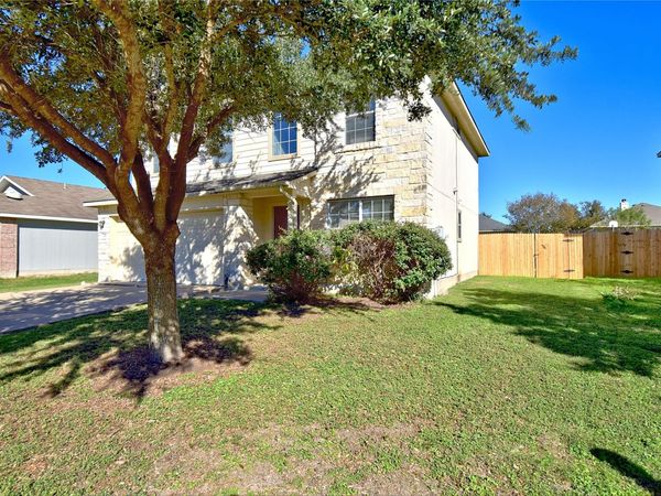 106 Phillips ST, Hutto, TX 78634