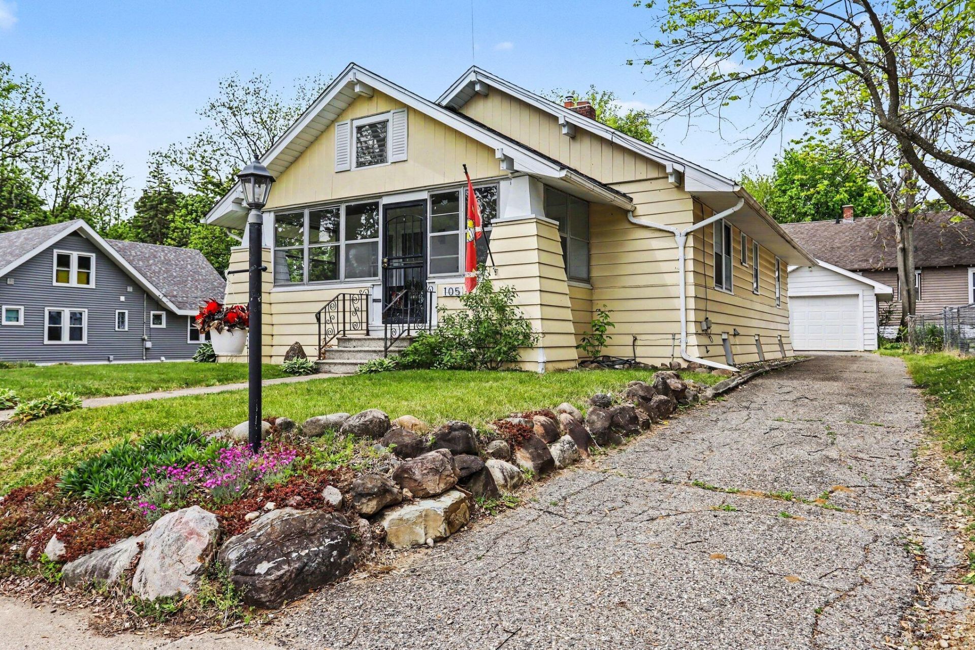 105 N Broad Street, Battle Creek, MI 49017 Main Photo