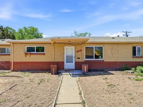 1685 Chester Street , Aurora, CO 80010