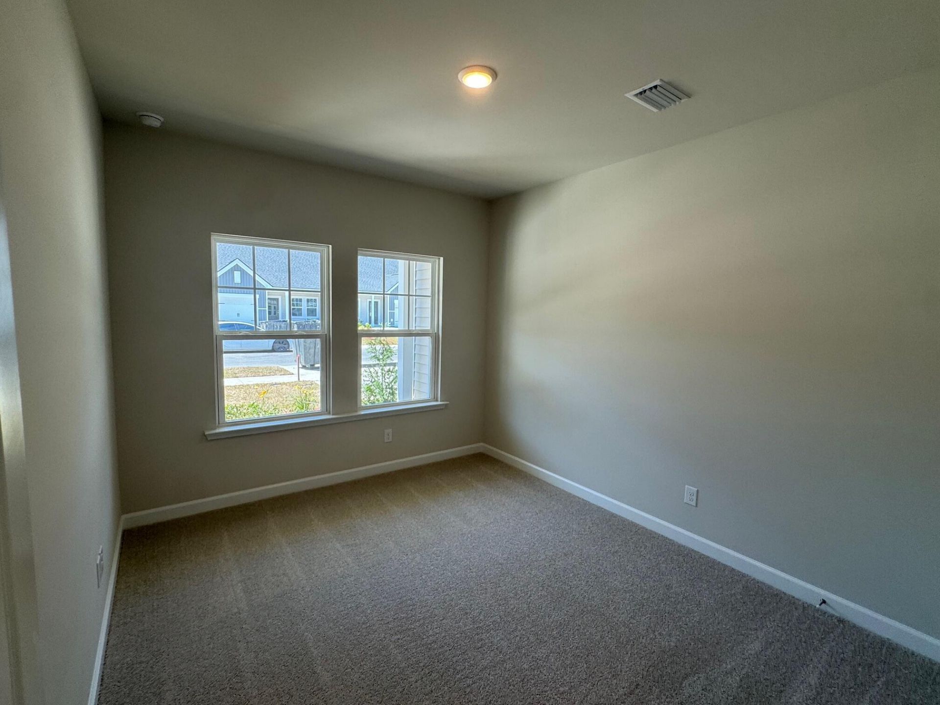 1052 Dusk Drive Photo 11