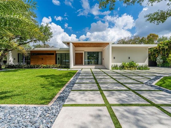 7825 SW 128th St , Pinecrest, FL 33156