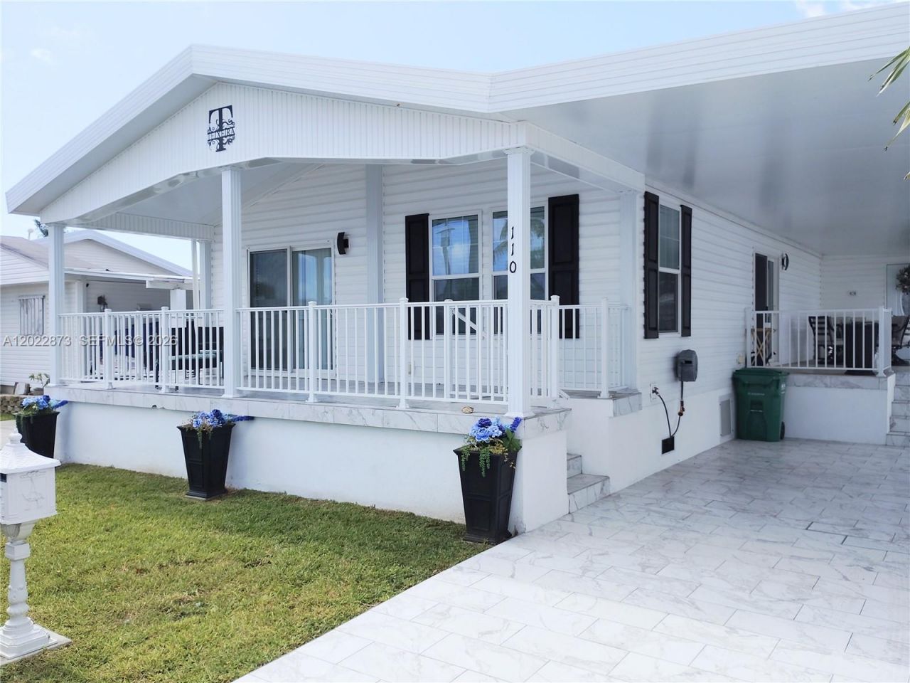 110 Marine Lake Dr, Hallandale Beach, FL 33009 Photo