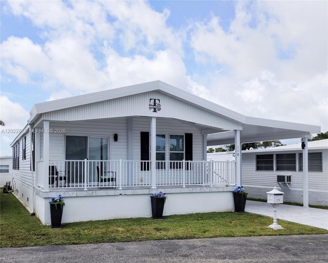 110 Marine Lake Dr, Hallandale Beach, FL 33009 Photo
