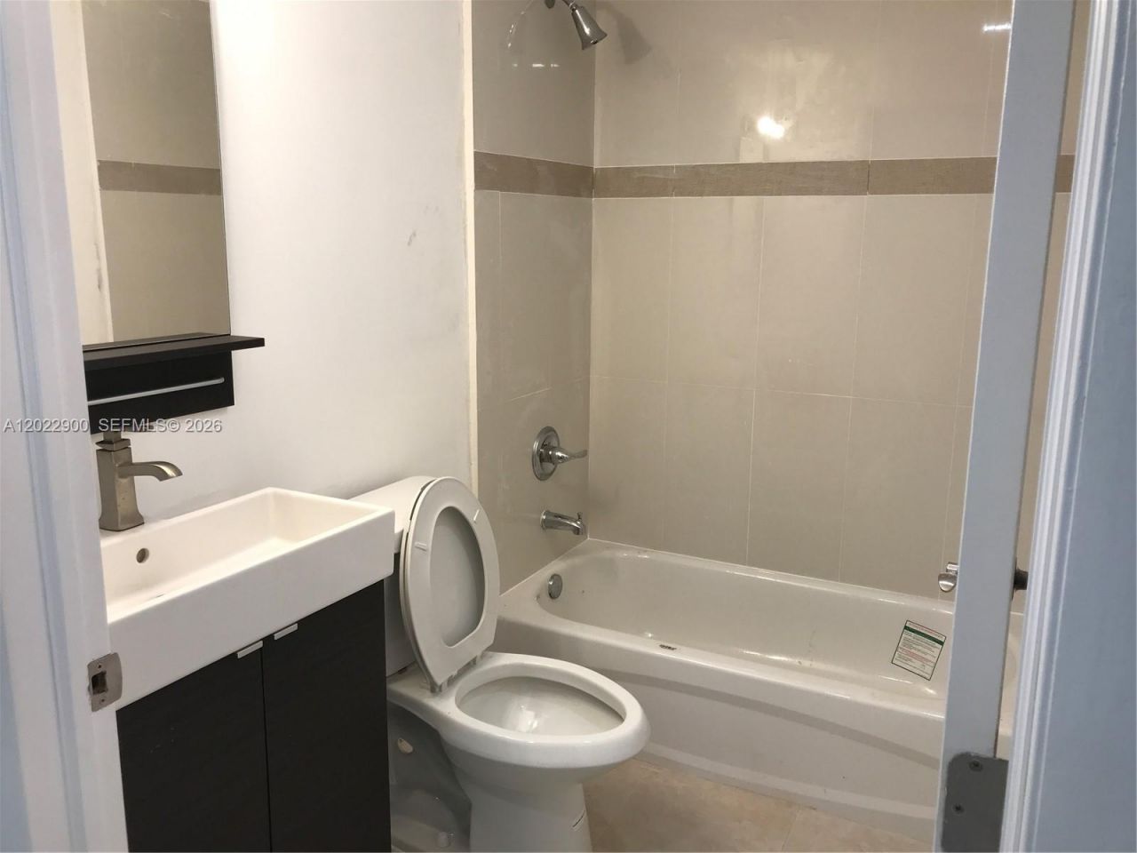 1456 NE 147 St, North Miami Beach, FL 33161 Photo