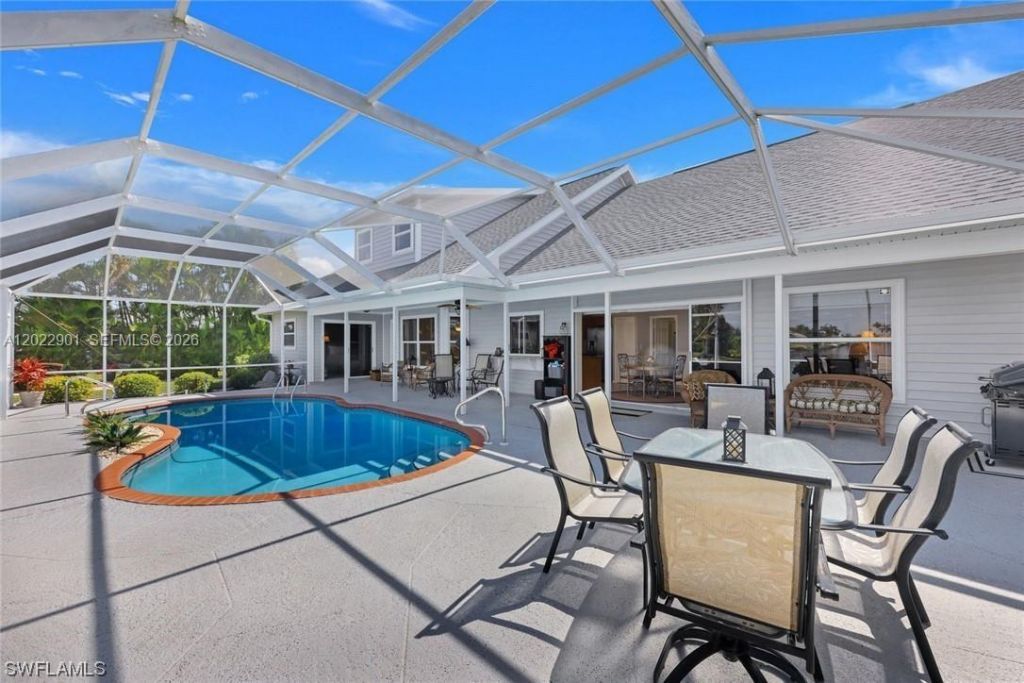 407 SW 37 St, Cape Coral, FL 33914 Photo