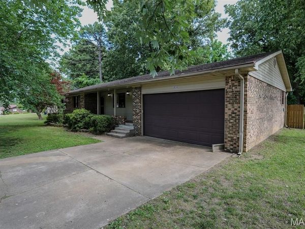 1804 Zehm Avenue , Poplar Bluff, MO 63901