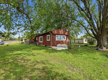 155 5th Avenue NW, Elgin, MN 55932