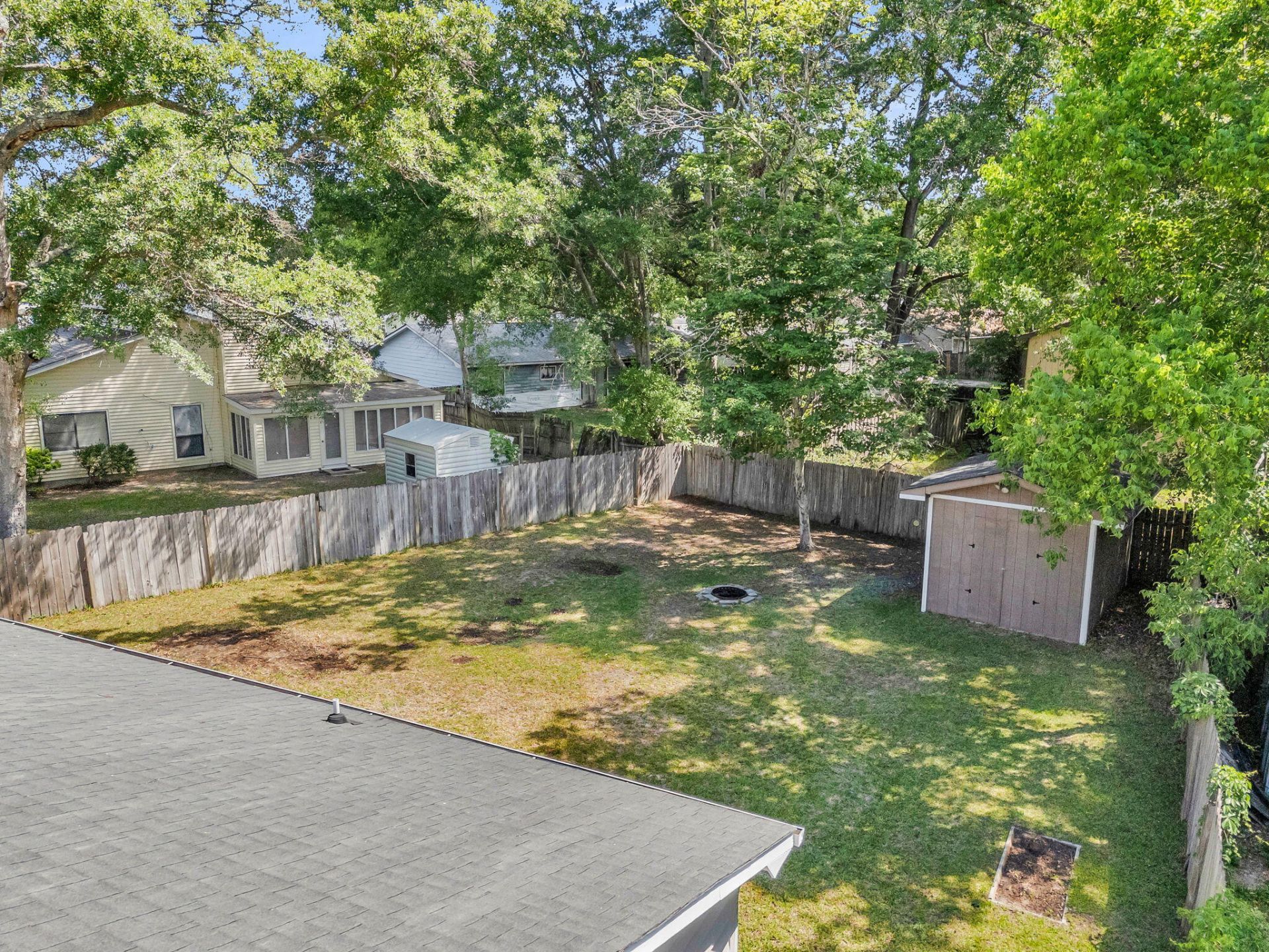 114 Iron Road Photo 38