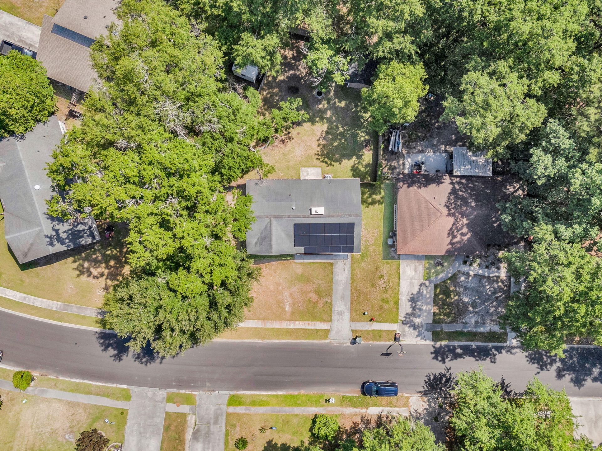 114 Iron Road Photo 39
