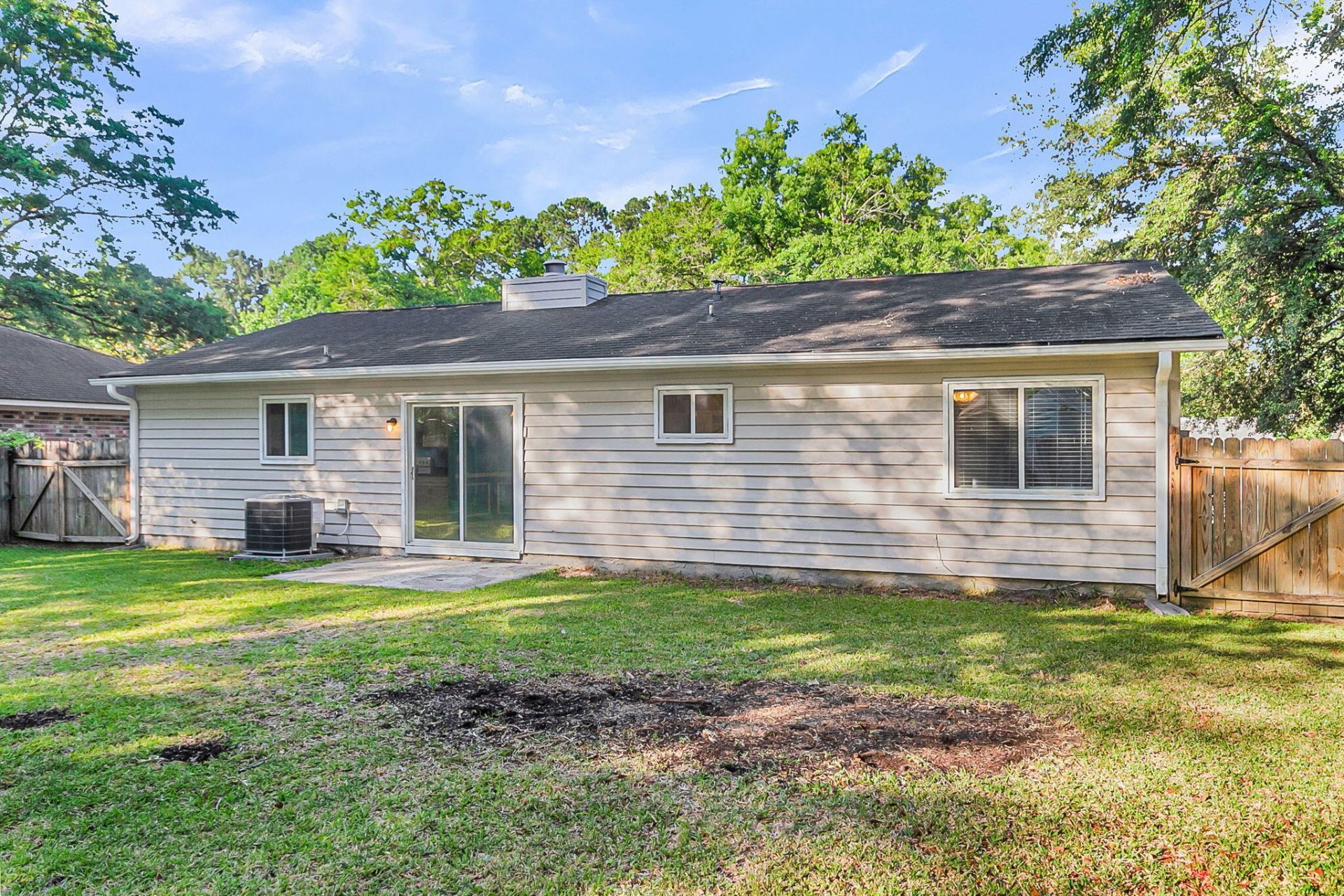 114 Iron Road Photo 43