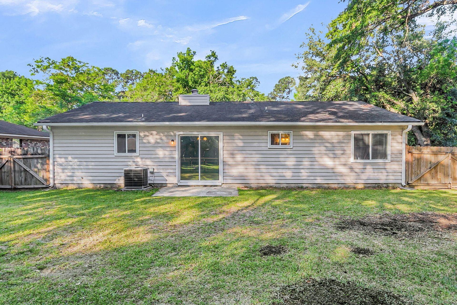 114 Iron Road Photo 44