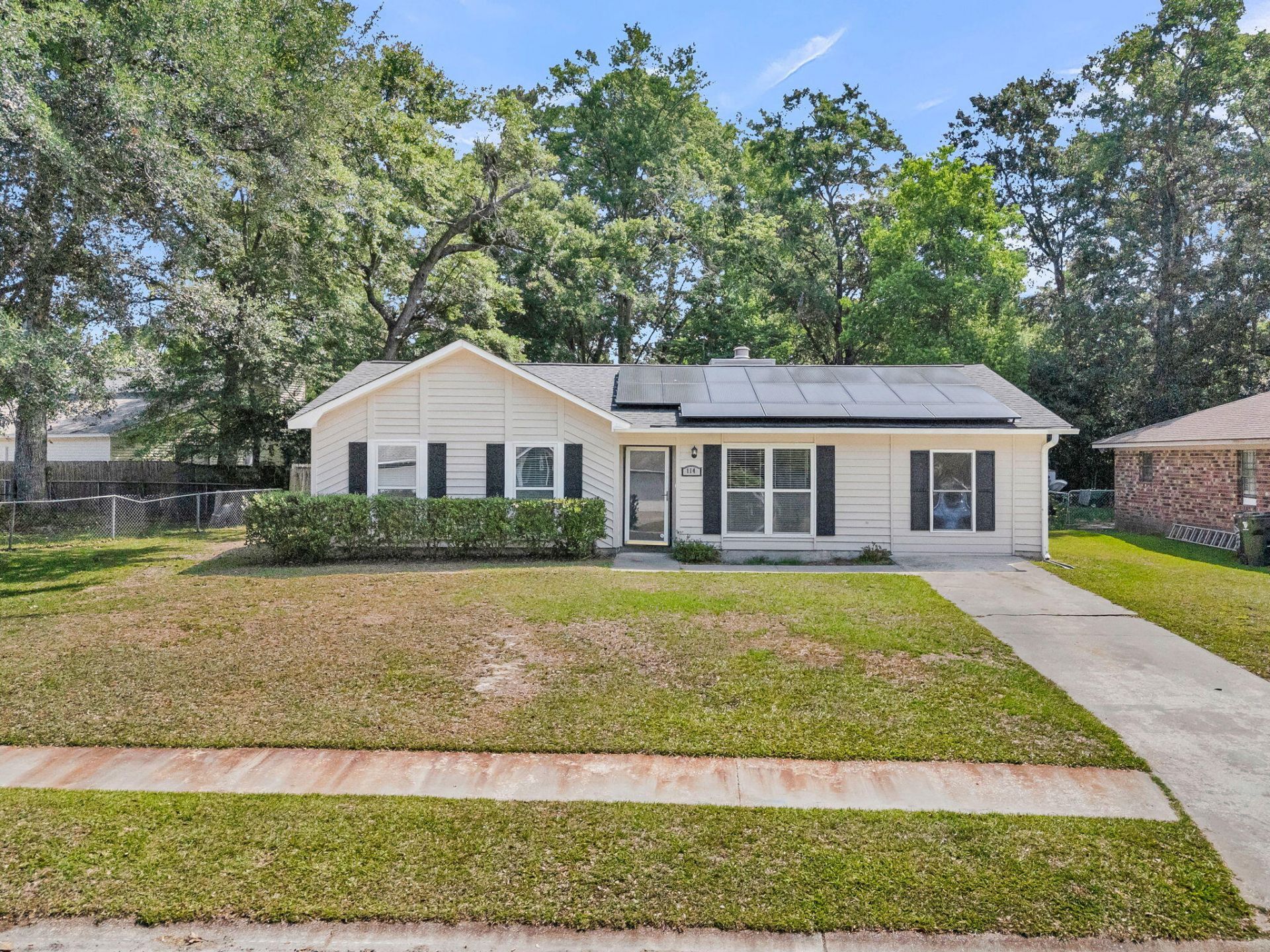 114 Iron Road Photo 45
