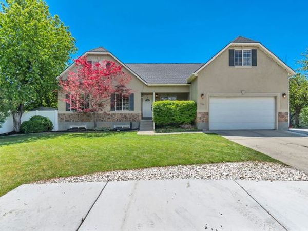 1230 N FARM LANE CIR, Orem, UT 84057