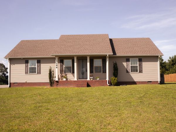 1288 Mount Olive Rd, Westmoreland, TN 37186